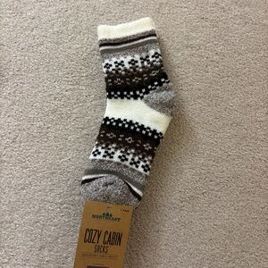 Brand New Cozy Cabin Women's Socks